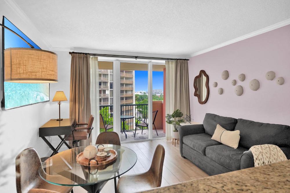 Apartment with Balcony interior